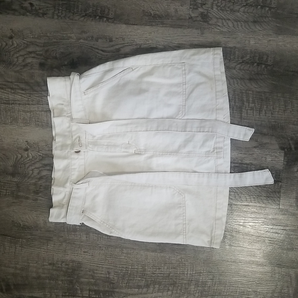 Free people off white belted jean skirt